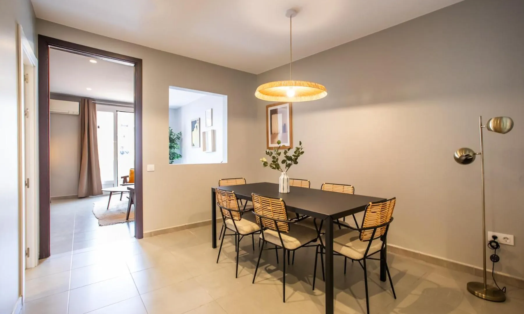 21Mal1089-Magnific Apartment Near Sagrada Familia 바르셀로나